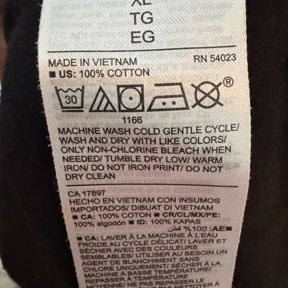 Old Navy Lot of 3 V-Neck T-shirt - Picture 4 of 5